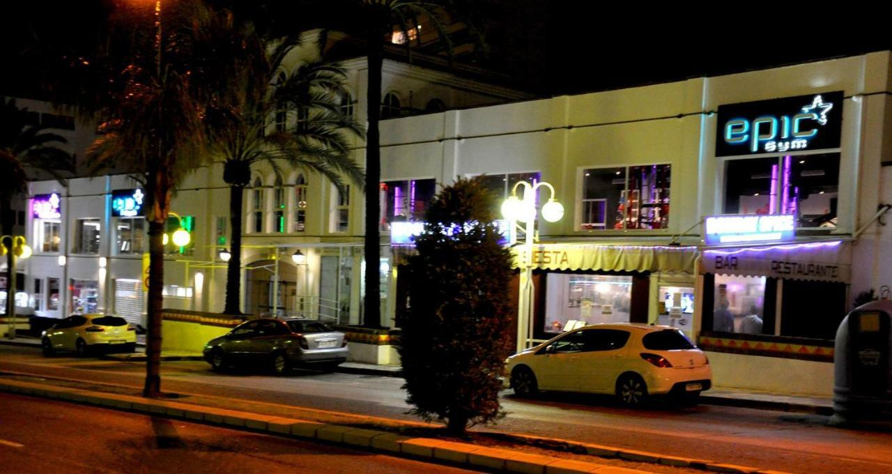 Precioso Apartamento Frente Al Mar Benalmadena Luaran gambar