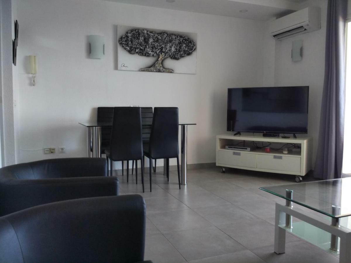 Precioso Apartamento Frente Al Mar Benalmadena Luaran gambar