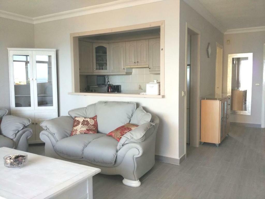 Precioso Apartamento Frente Al Mar Benalmadena Luaran gambar
