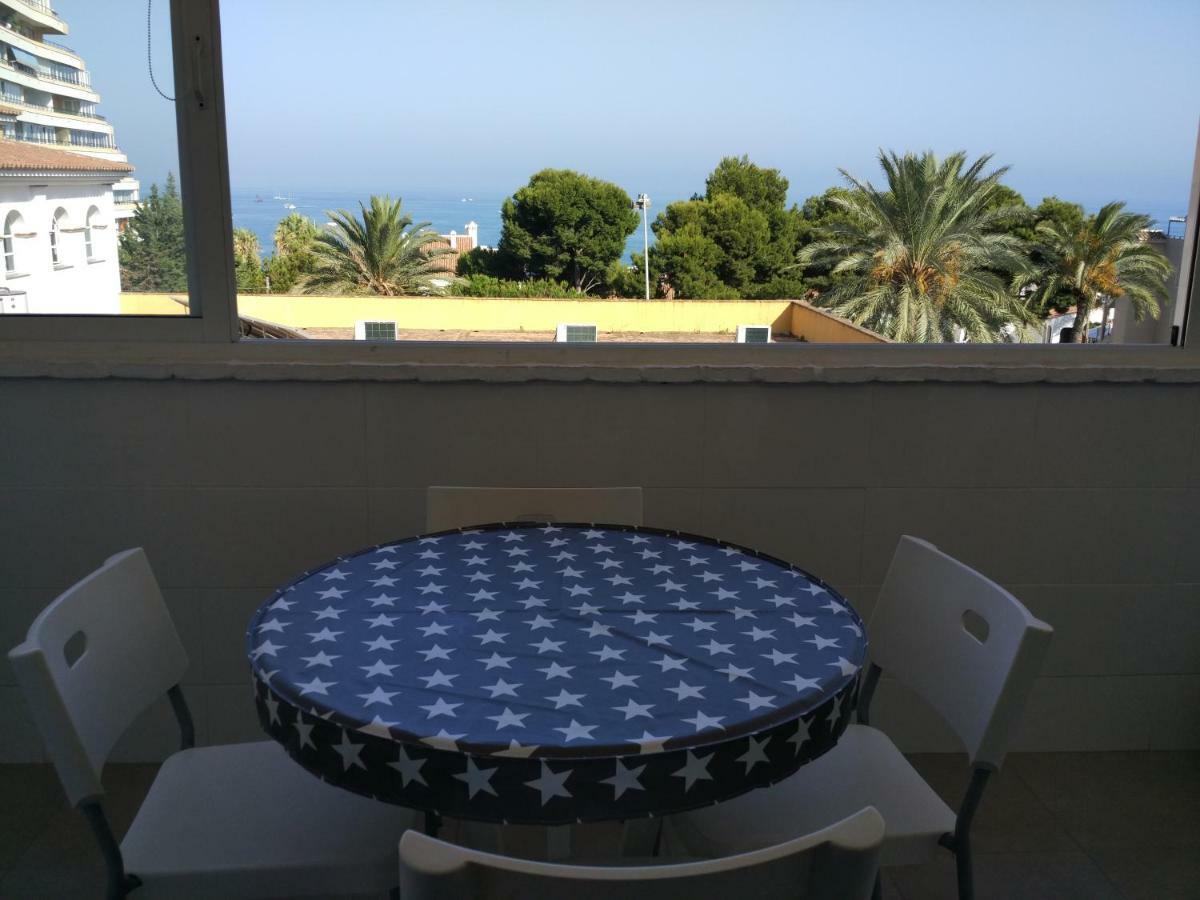 Precioso Apartamento Frente Al Mar Benalmadena Luaran gambar