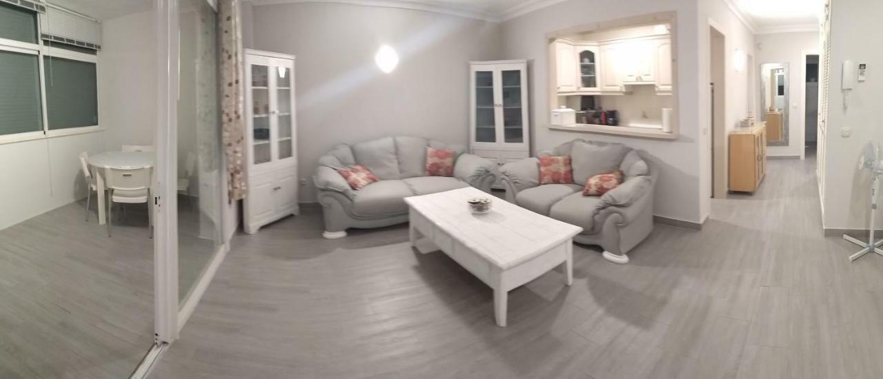 Precioso Apartamento Frente Al Mar Benalmadena Luaran gambar